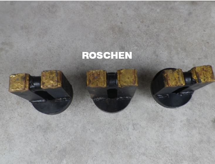 Chevron type step type drag bits