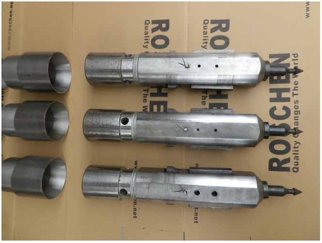DTH Casing Advancer Connection With Tricone Roller Drill Bits